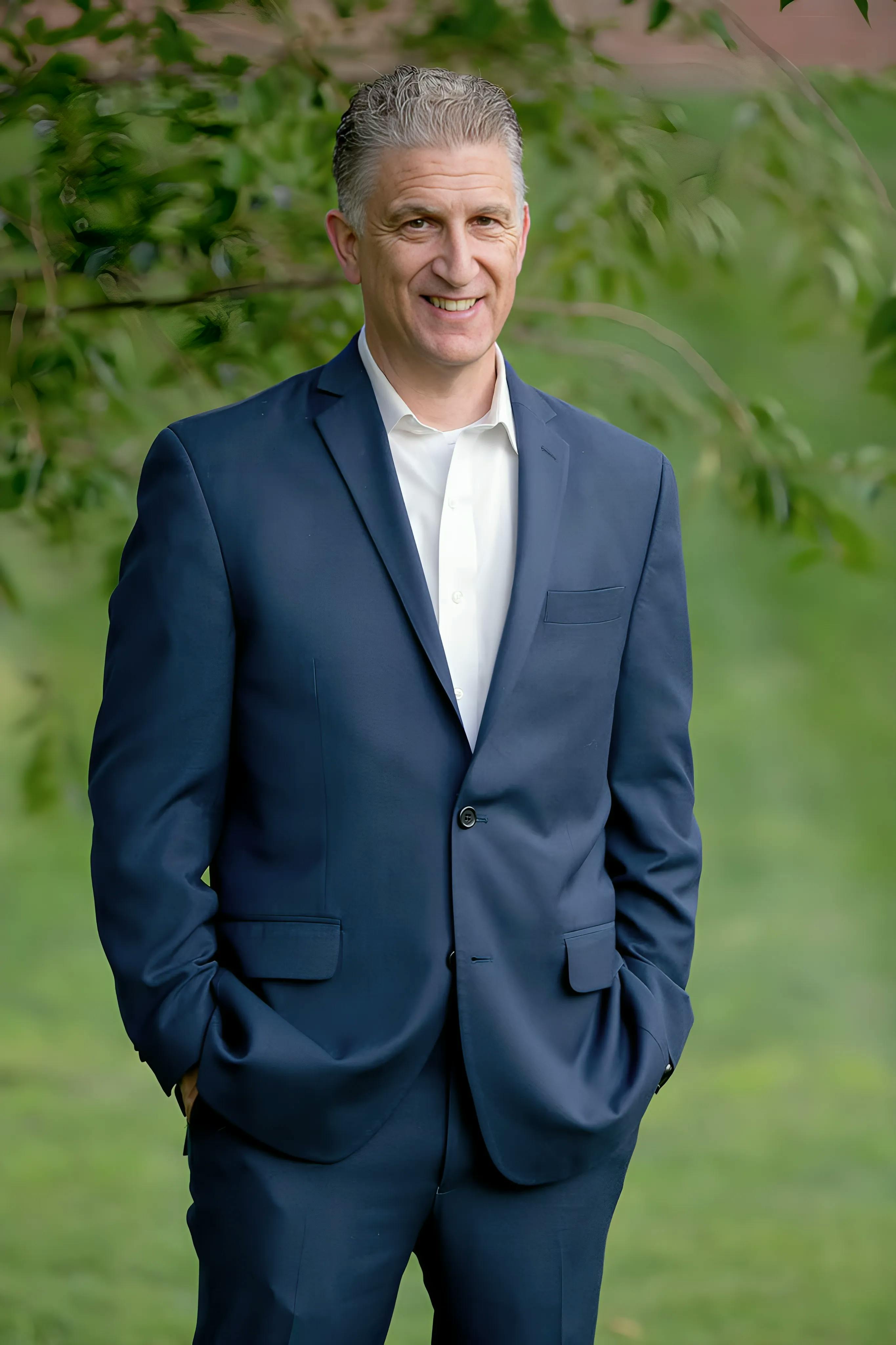 Wethersfield Mayor Ken Lesser