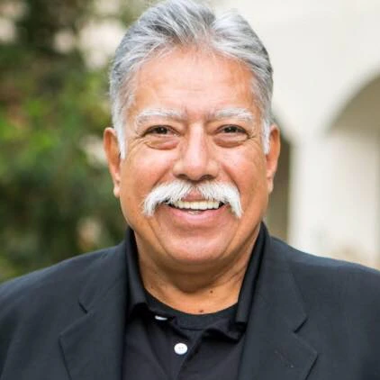 Roberto Uranga Roberto Uranga