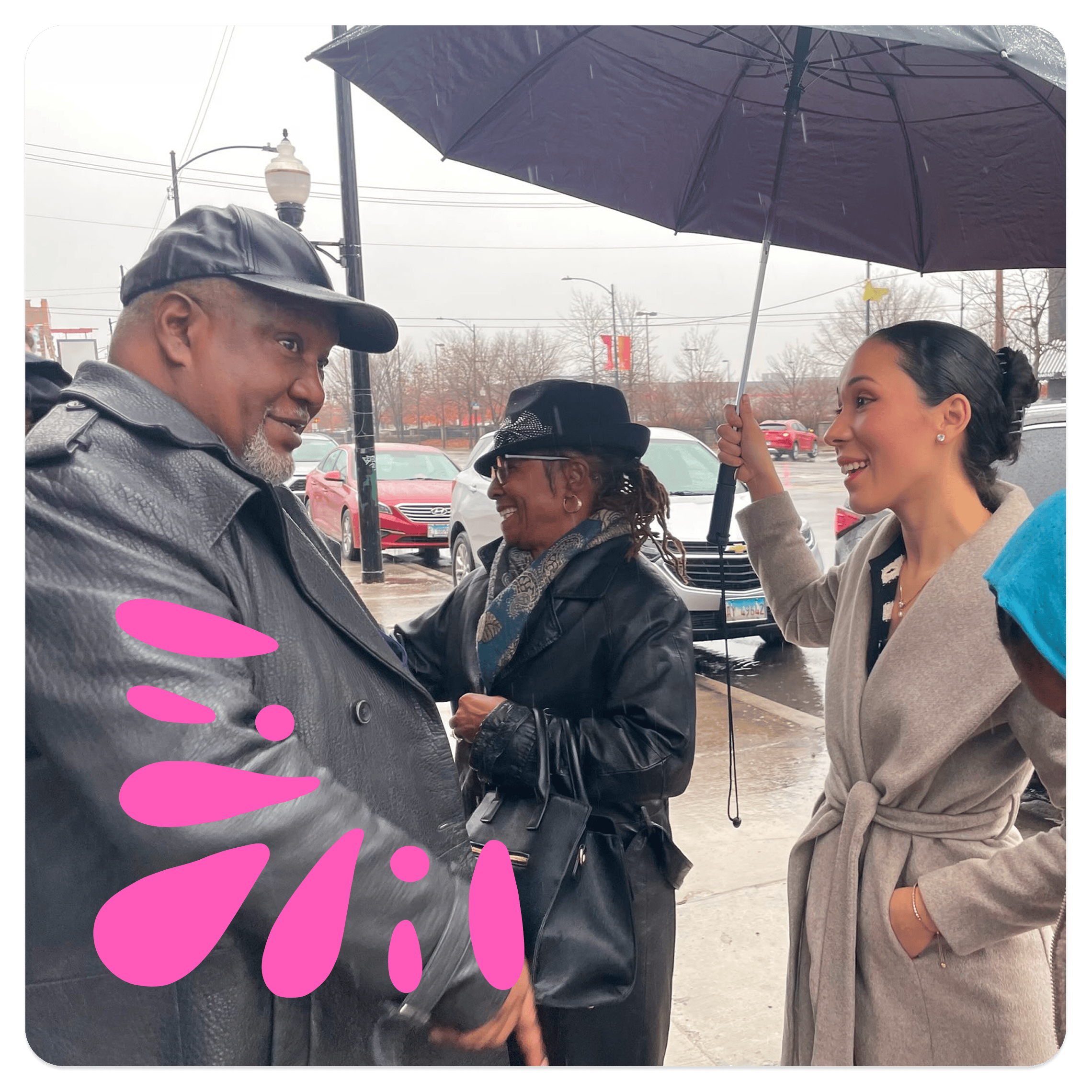 Image of Anabel Mendoza for IL-7 speaking with voters