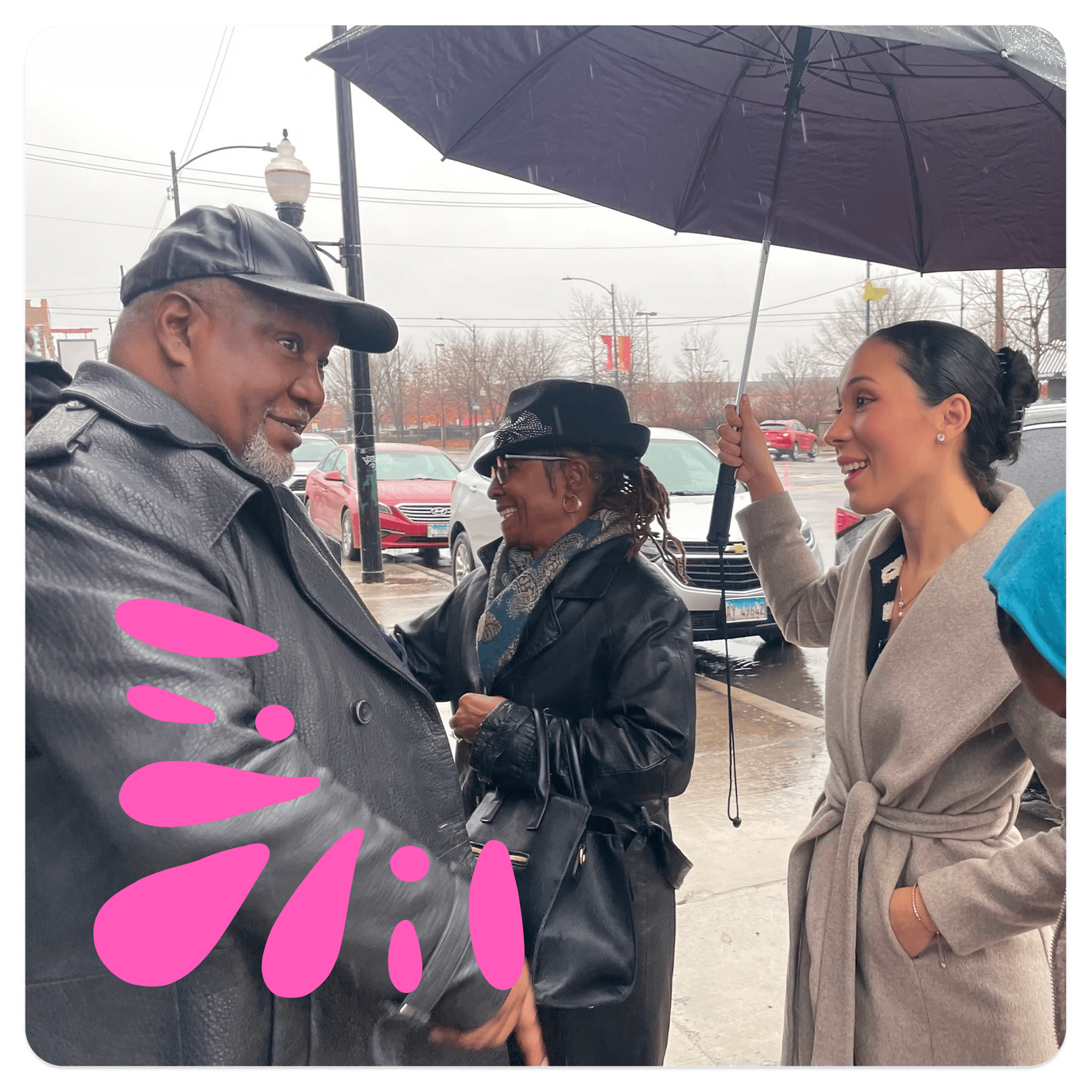 Image of Anabel Mendoza for IL-7 speaking with voters