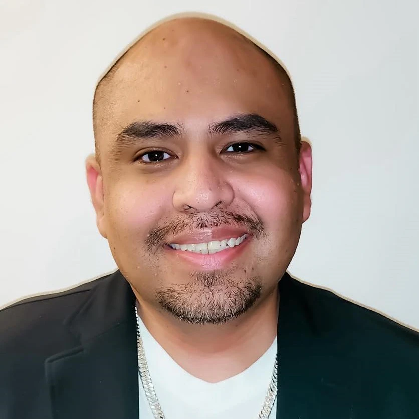 <p>Christian Hernandez Vela</p>