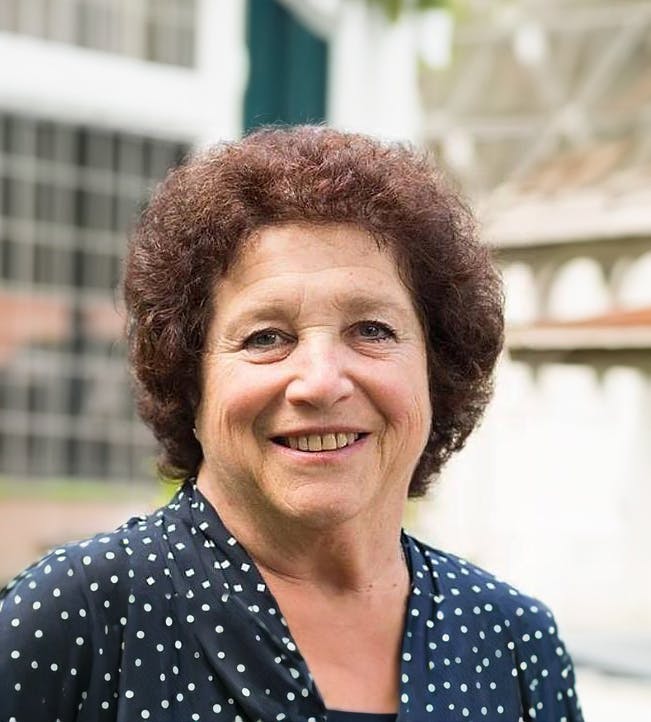 <p>Cindy Rosenwald</p>