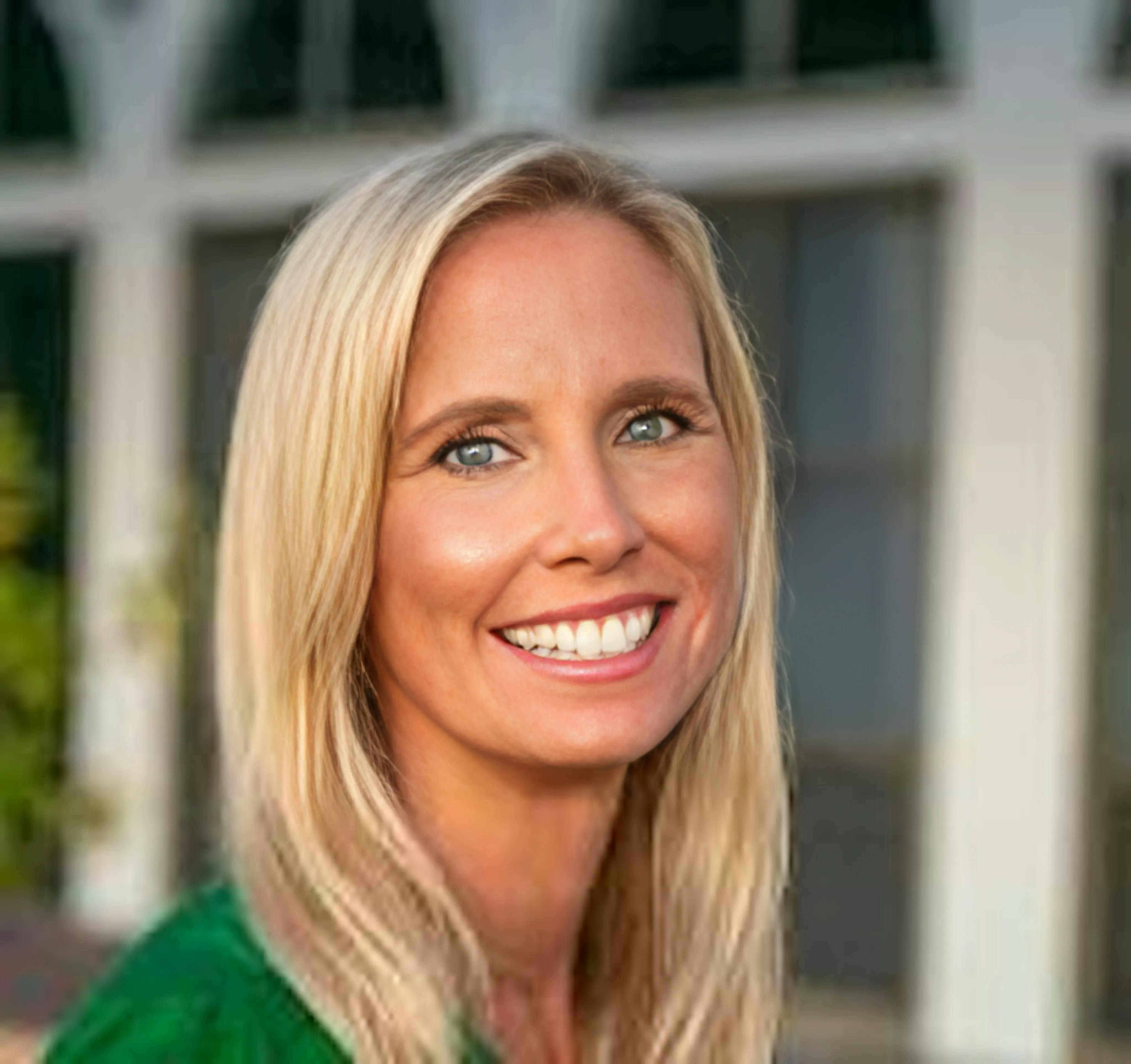 Laura Capps