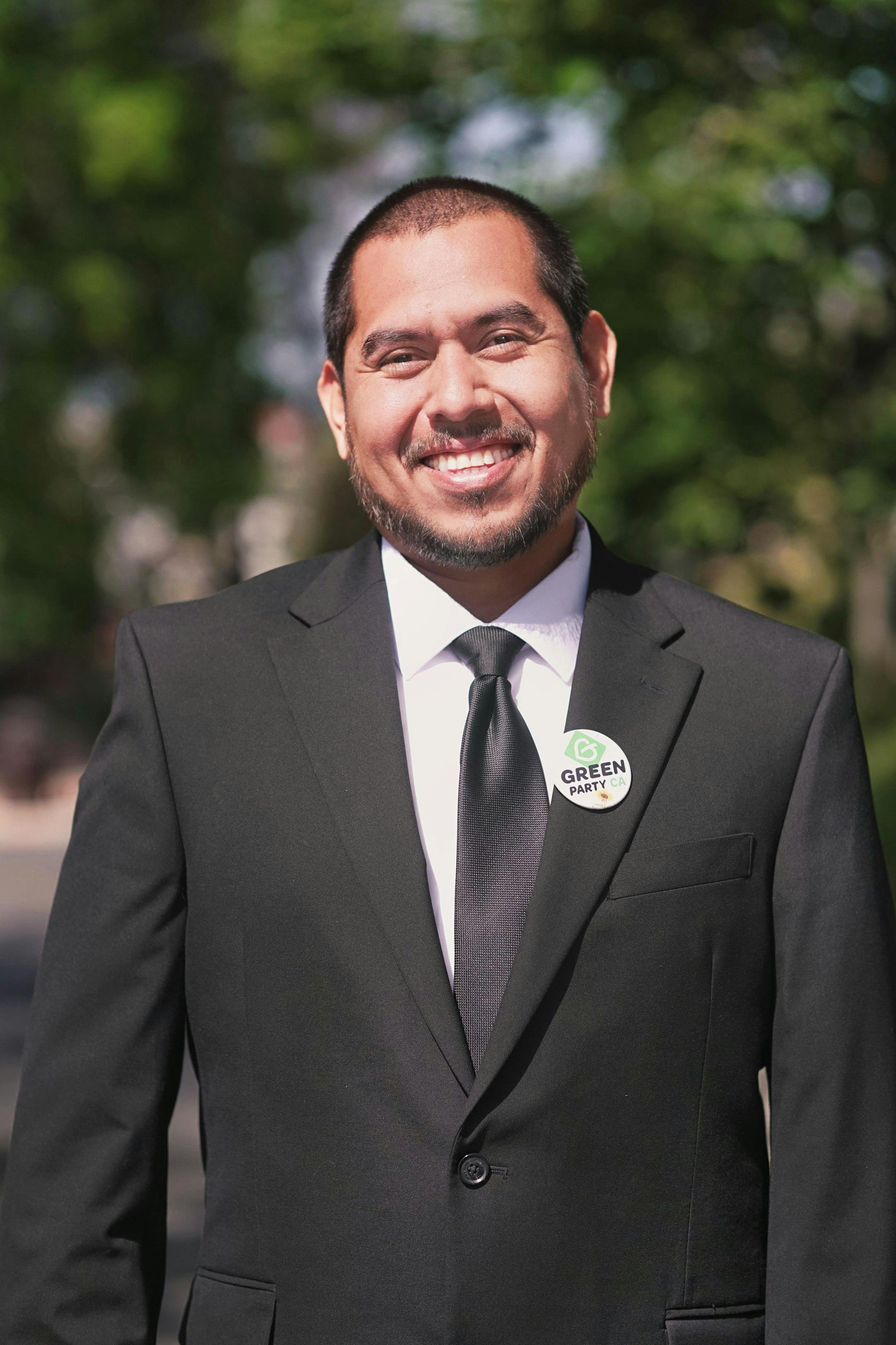 Victor Hernandez