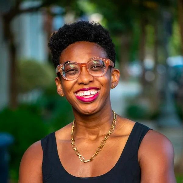 <p>Kelley Robinson</p>