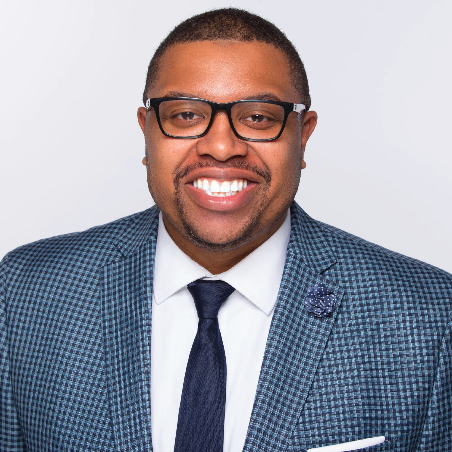 <p>Quentin James</p>