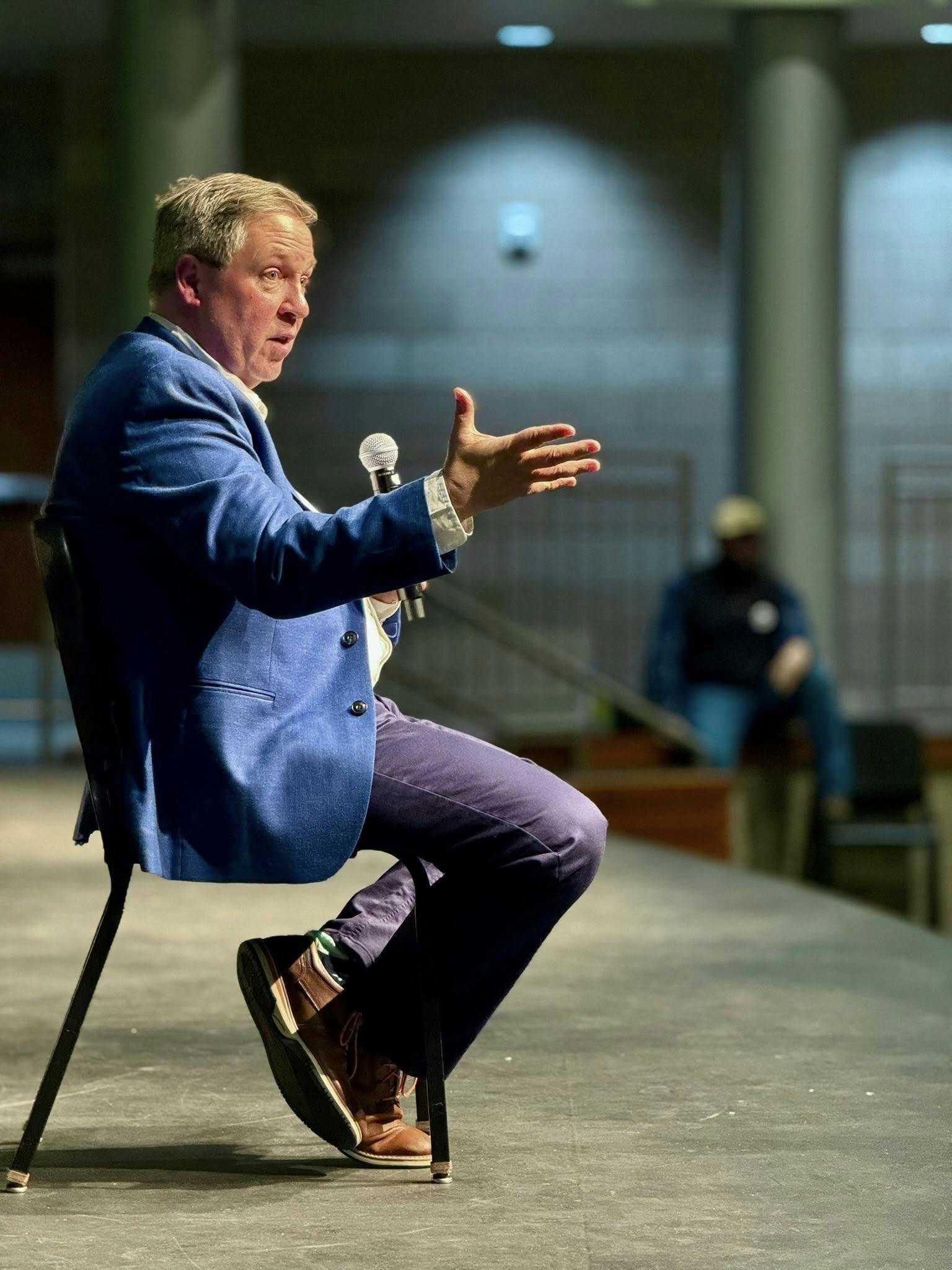 Doug Chapin speaking at Andover, MN town hall