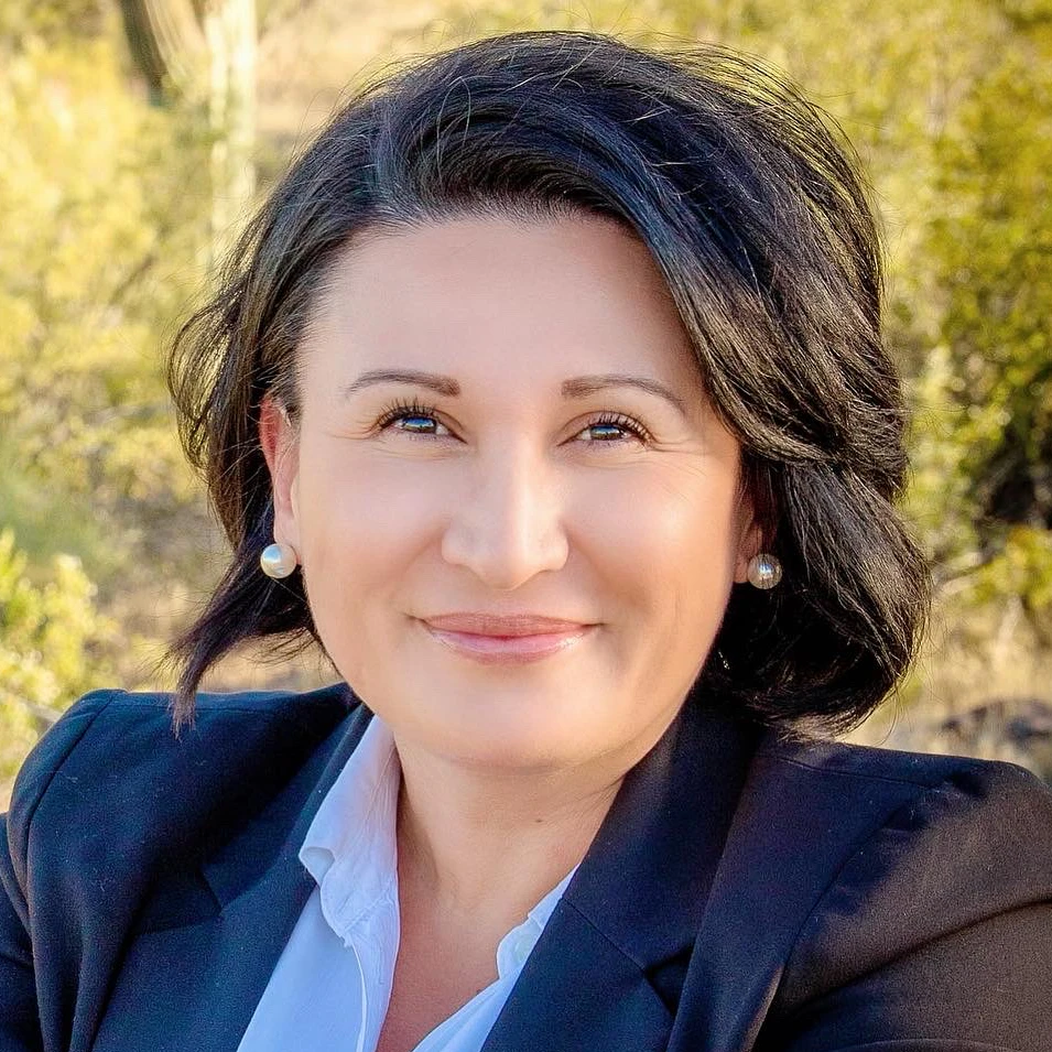 JoAnna Mendoza JoAnna Mendoza