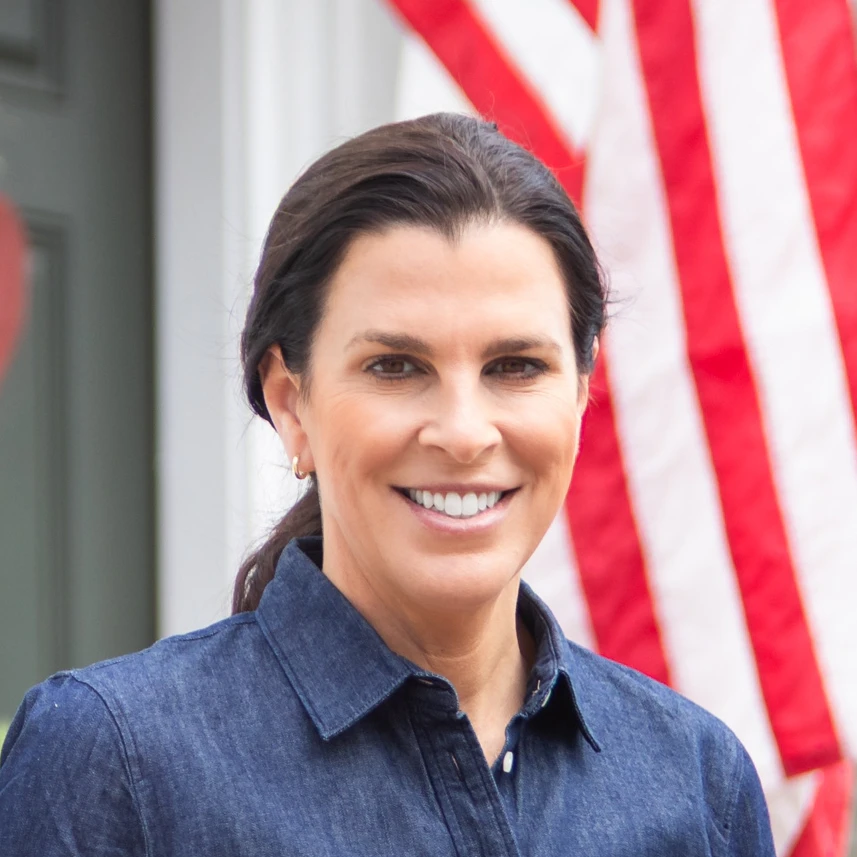 Stefany Shaheen Stefany Shaheen