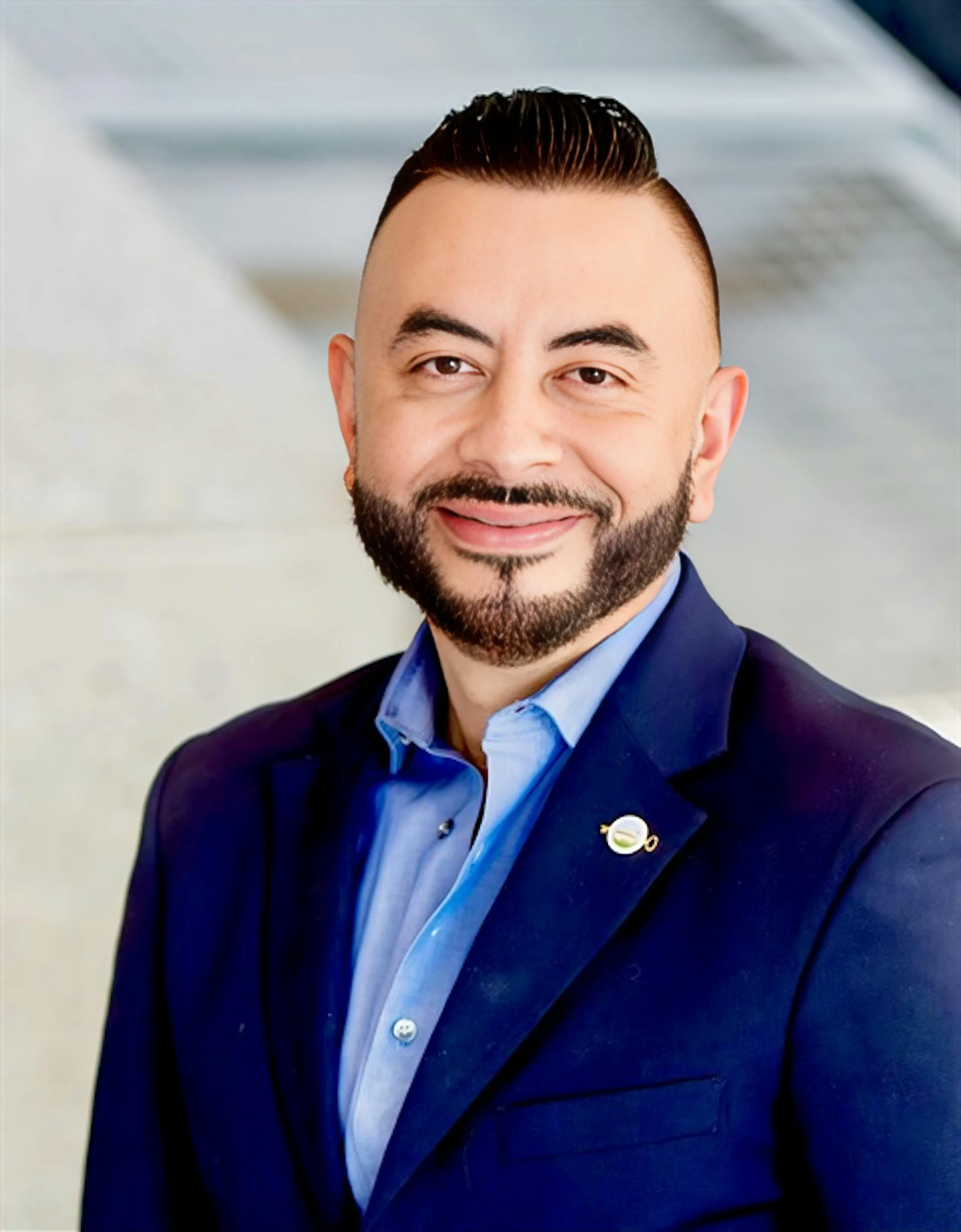 Eddie Flores