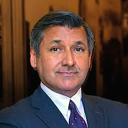 José Cisneros José Cisneros