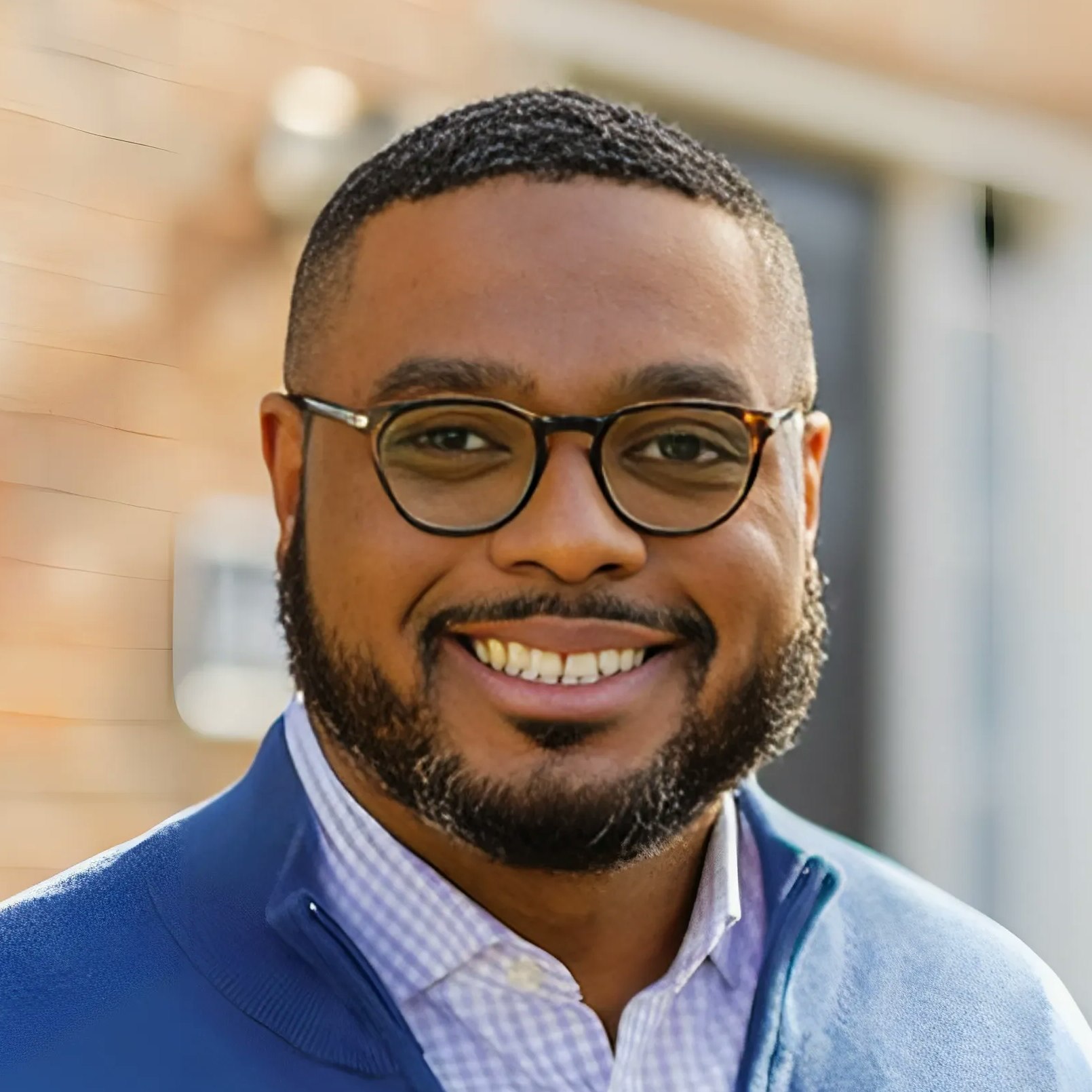 <p><span style="color: var(--color-headline-secondary)">Austin Davis</span></p>