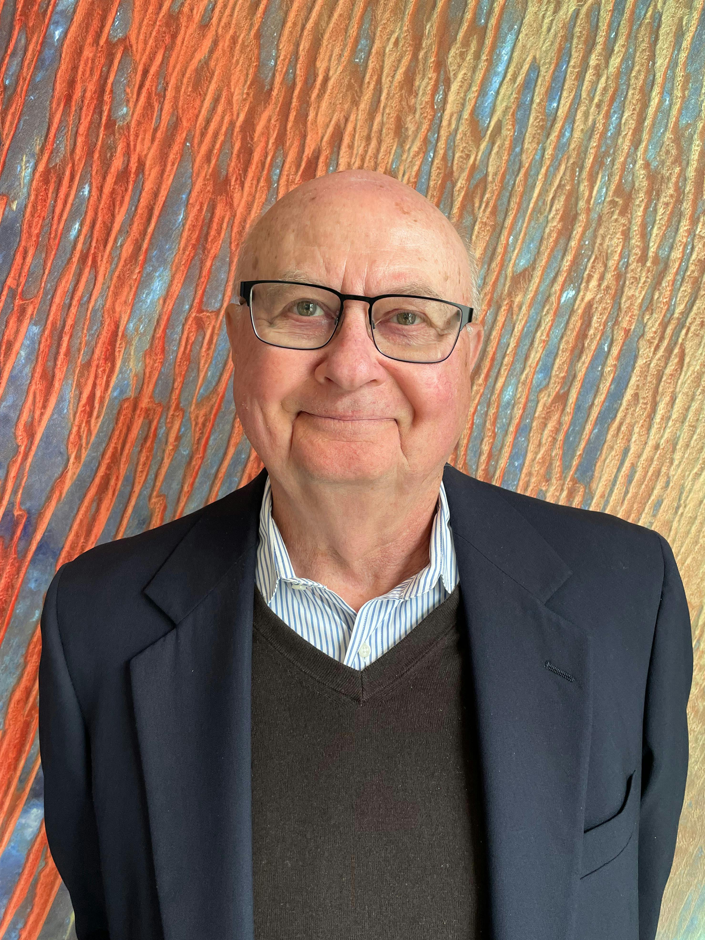 <p><span style="color: var(--color-text-accent-secondary); text-decoration-color: var(--color-text-accent-secondary);">Tom Loftus</span></p>