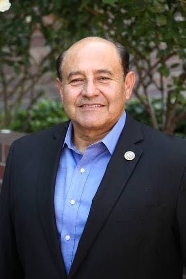 Lou Correa