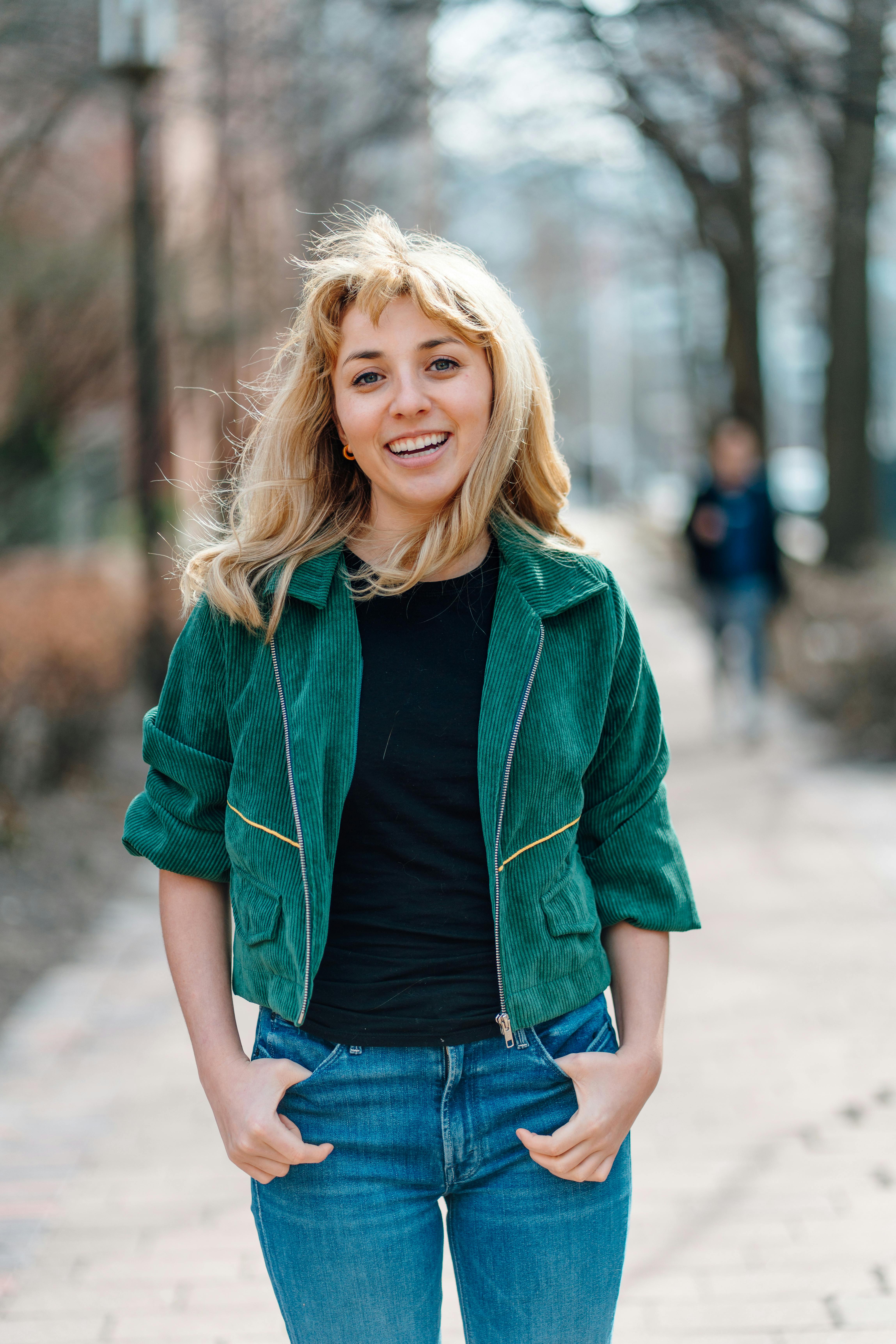 Kat for Congress | Kat Abughazaleh for Illinois' Ninth District