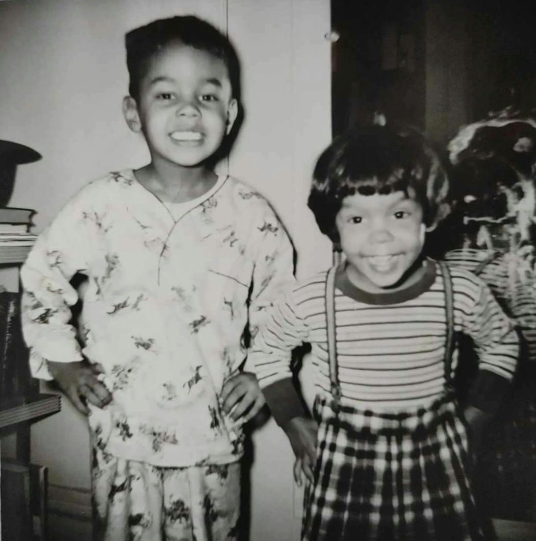 Robin and her brother Glenn as children