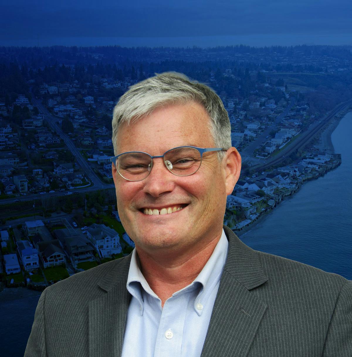 Portrait of Keith Scully smiling