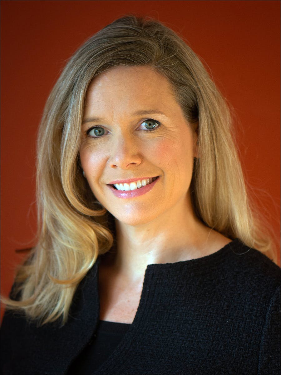 Prof. Amanda Hinnant