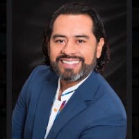 Dr. Luis Barrera Castañón