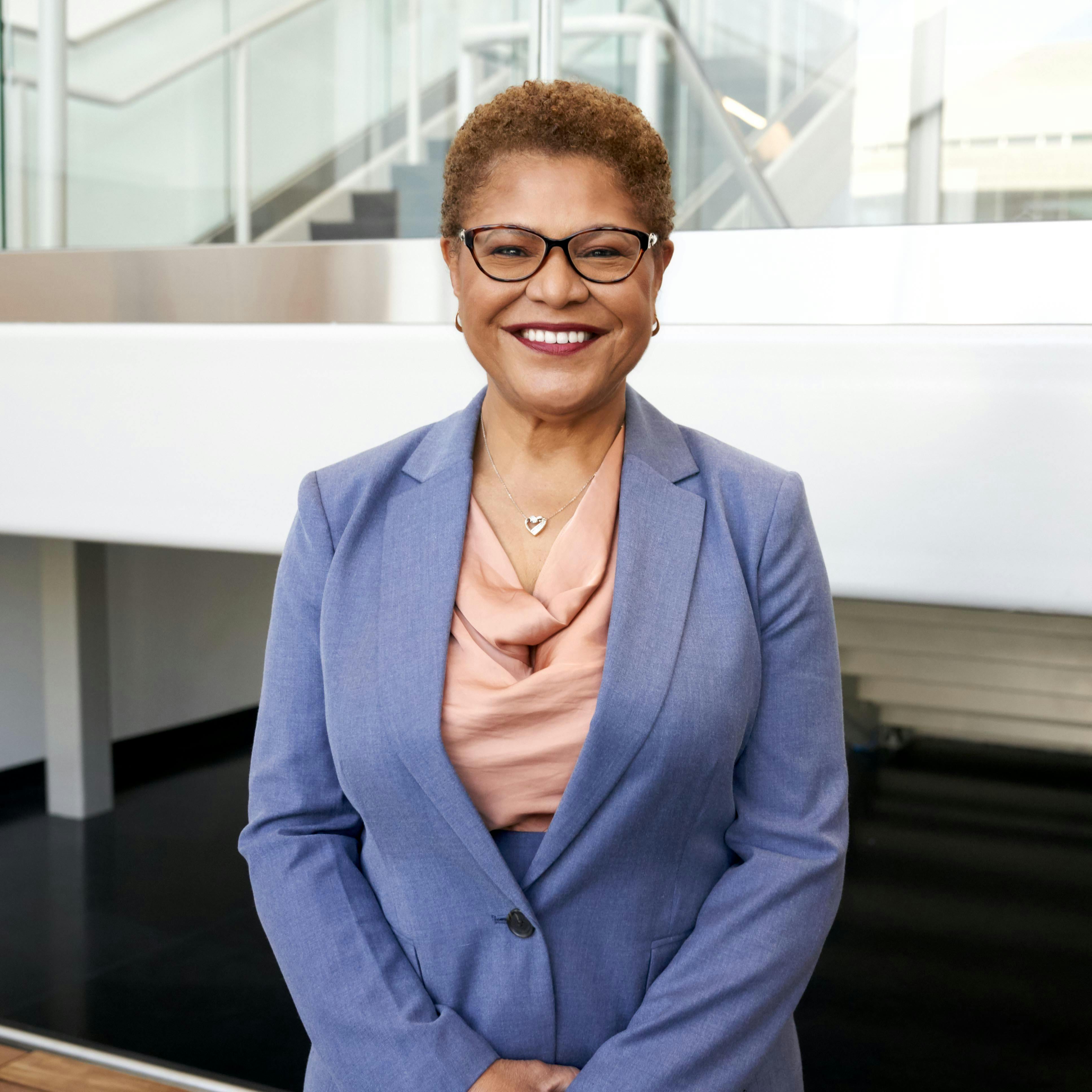<p>Los angeles mayor karen bass</p>