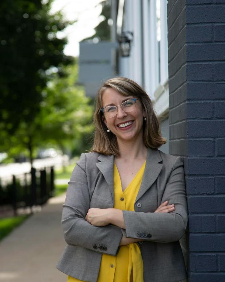 Hillary Scholten