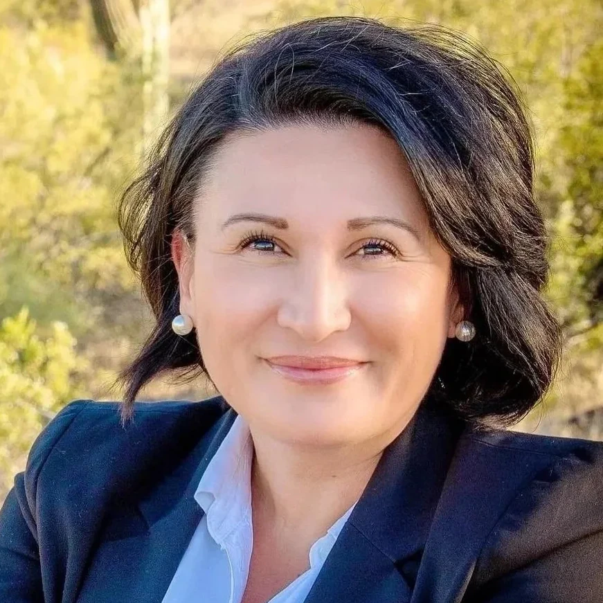 JoAnna Mendoza JoAnna Mendoza