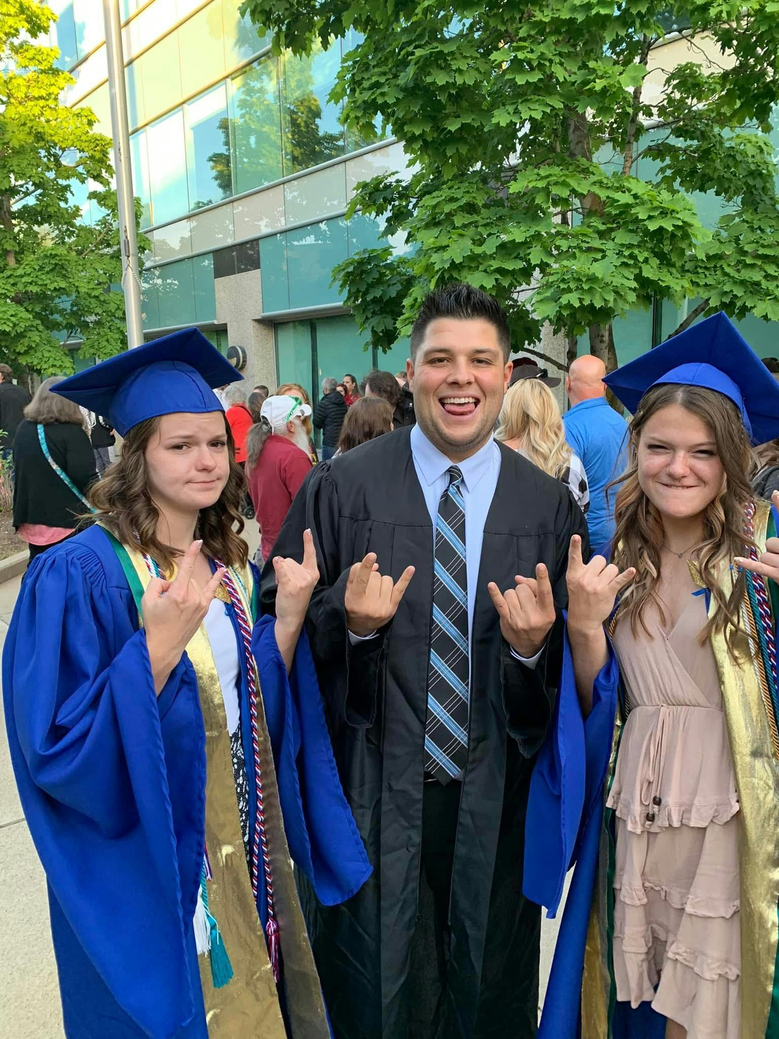 <p>Emily &amp; Becca (former students)</p>