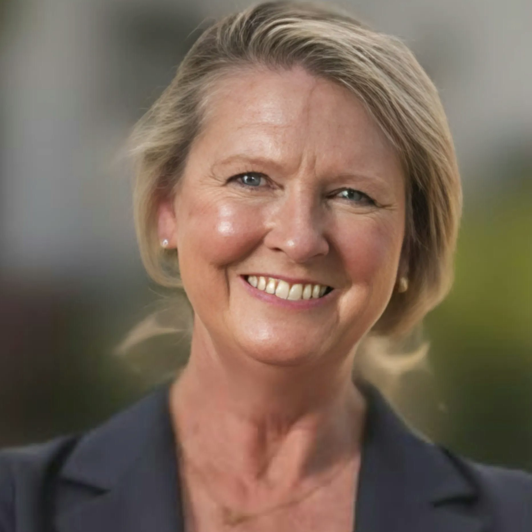 Lori Young Lori Young