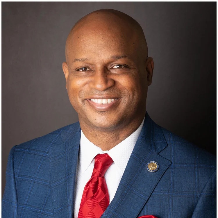 CHRIS WELCH CHRIS WELCH