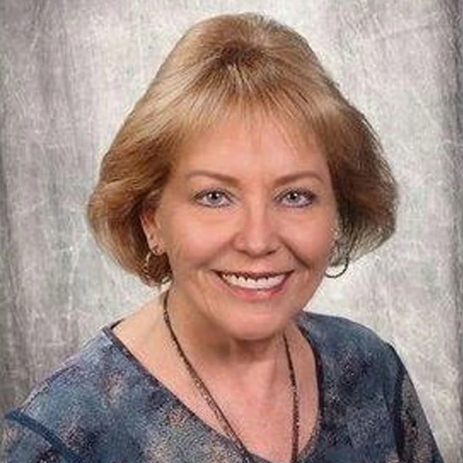 <p>Yvonne Knaack</p>