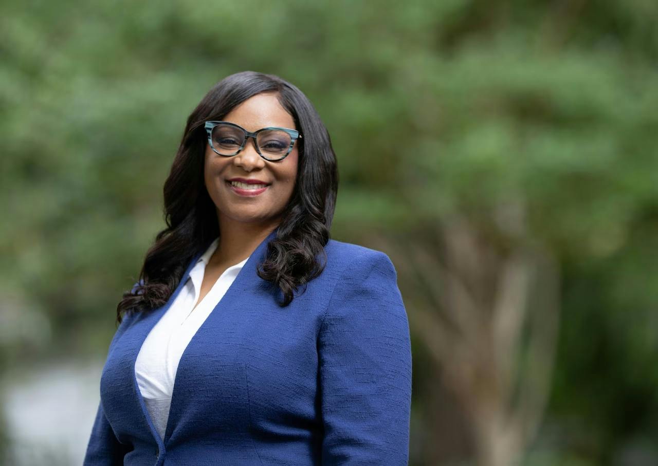 Janelle Bynum (OR-05)