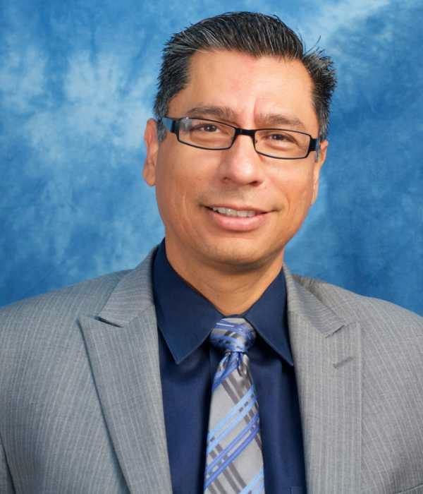 Dr. Luis Ibarra
