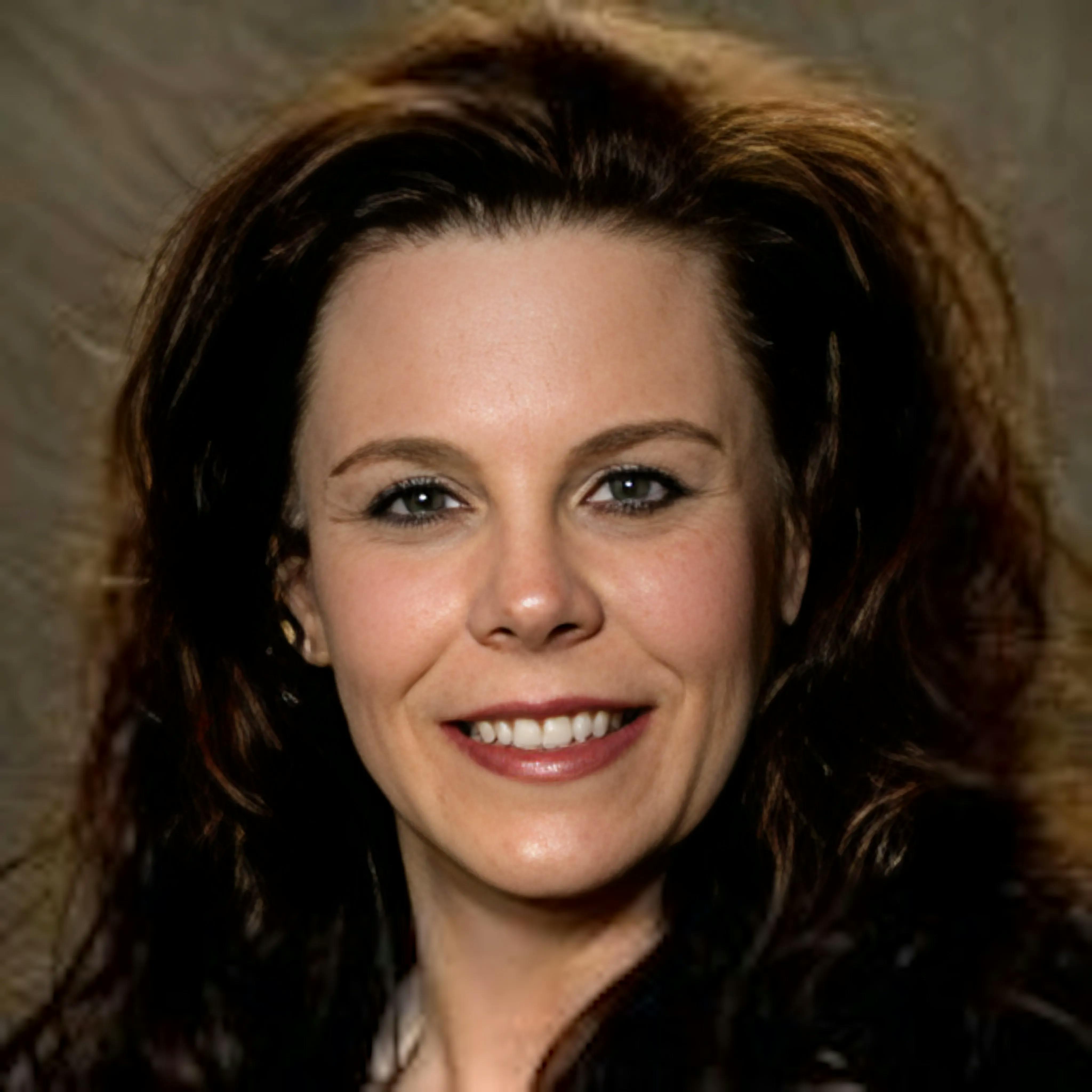 <p><span style="color: var(--color-text)">Courtney McFadden</span></p>