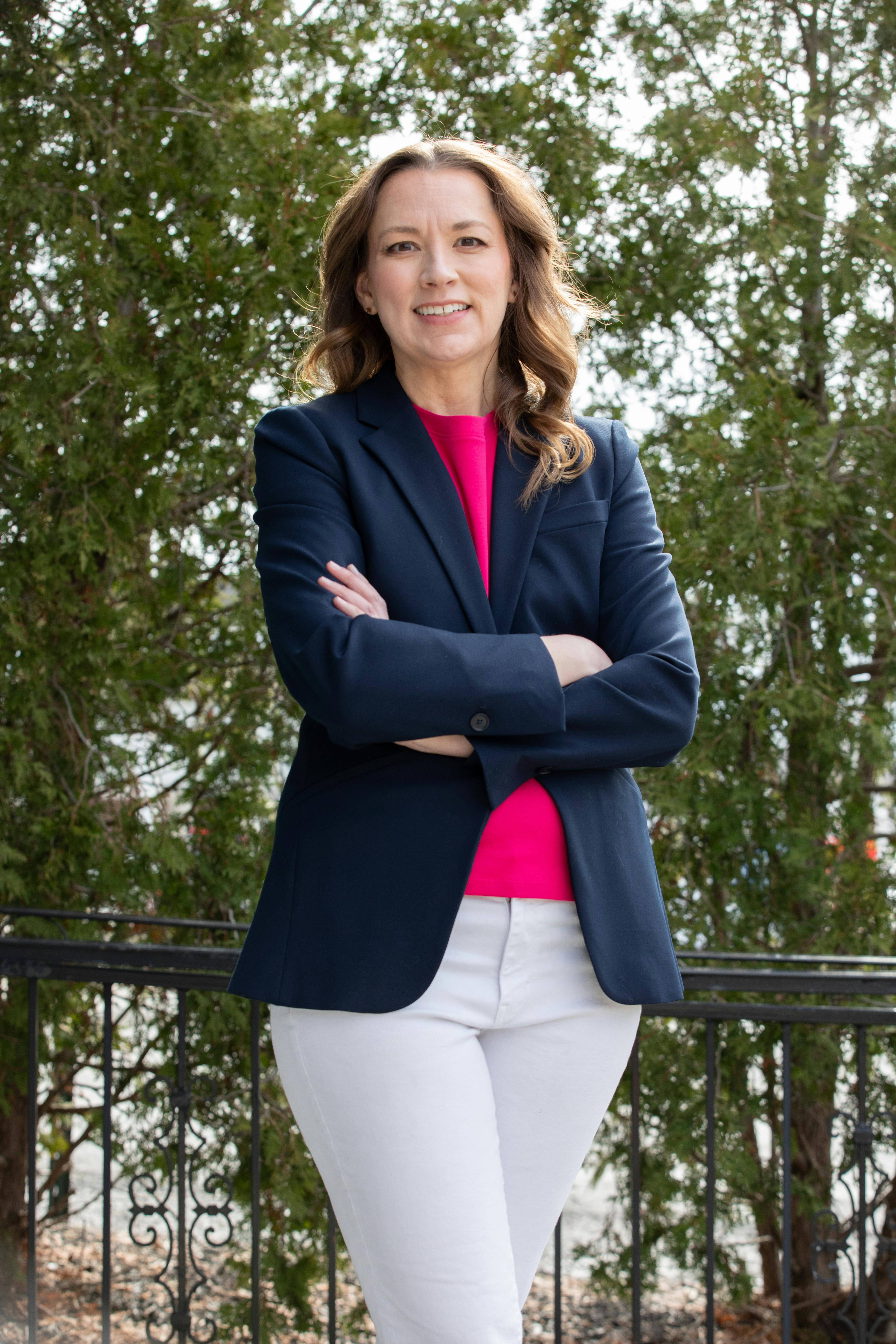 Sarah Rogerson portrait photo